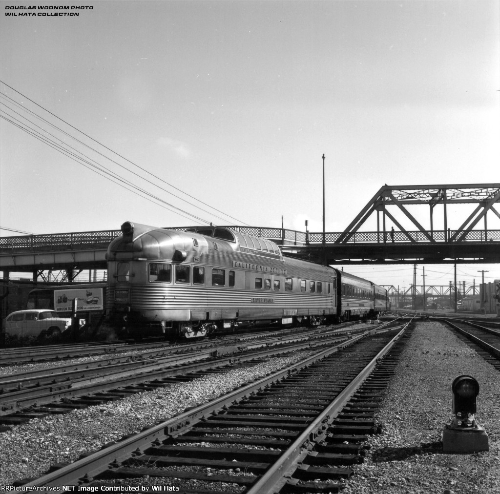 WP Dome 3-1-Lounge-Obs. 882 "Silver Planet"